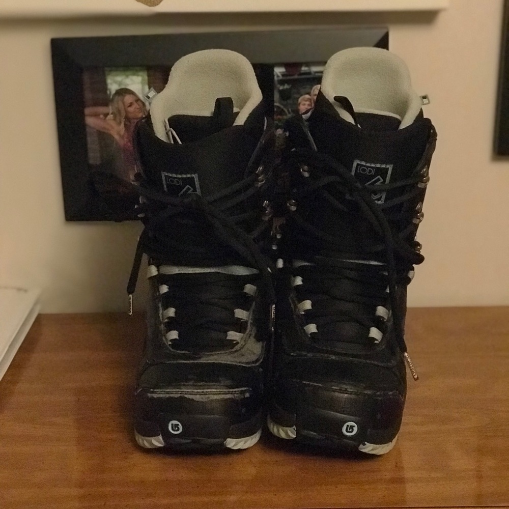 Women’s burton snowboard boots
